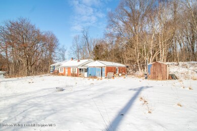 127SpringLakeDr05