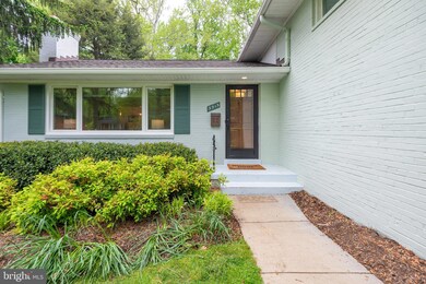 3515 Glenmoor Dr, Chevy Chase, MD 20815 - photo 2