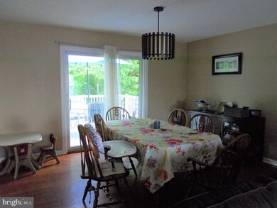 1506 Whitfield Blvd, Reading, PA 19609 - photo 5