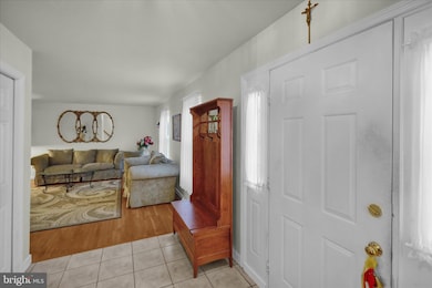 1189 Cedar Top Rd, Reading, PA 19607 - photo 6