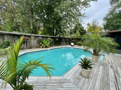 917 Hidden Lake Rd, Naperville, IL 60565 - photo 3