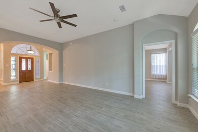 26 Hidden Meadow Dr, Spring, TX 77382 - photo 5