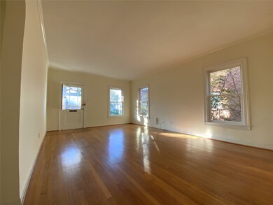 2005 Hazard St, Houston, TX 77019 - photo 3