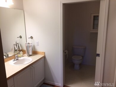 6126 Nathan Way SE unit B, Auburn, WA 98092 - photo 2
