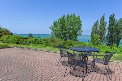 676 2nd St, Fairport Harbor, OH 44077 - photo 5