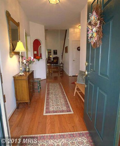 6788 Arthur Hills Dr, Gainesville, VA 20155 - photo 3