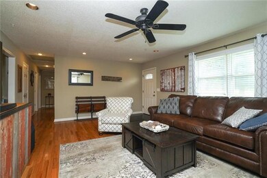 22400 W 73rd Terrace, Shawnee, KS 66227 - photo 5