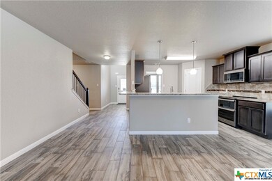 1025 Republic Cir, Copperas Cove, TX 76522 - photo 5