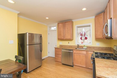 111 Rochester Place, Baltimore, MD 21224 - photo 7