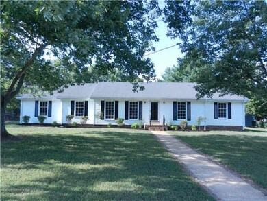 102 Hilltop Dr, Shelbyville, TN 37160 - photo 7