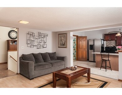 73 Brickett St, Springfield, MA 01119 - photo 6