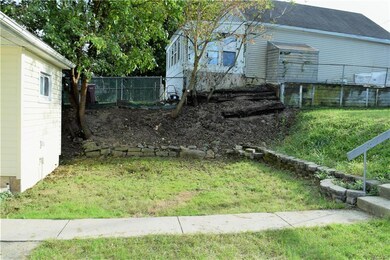 2104 Lincoln Ave unit First Floor, Whitehall, PA 18052 - photo 5