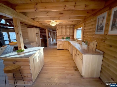 543 Oak Ridge Rd, Oak Ridge, NJ 07438 - photo 7