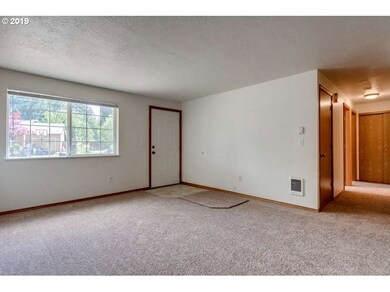 234 W 2nd Place Cir, Lafayette, OR 97127 - photo 3