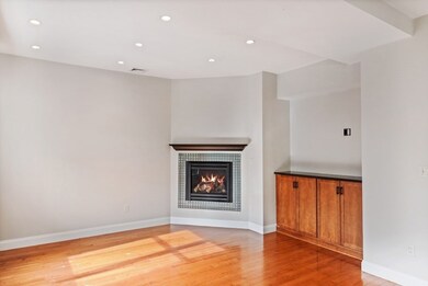 589 E 2nd St unit 2, Boston, MA 02127 - photo 7