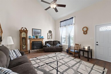 3413 E Henderson Way, Clarksville, TN 37042 - photo 5