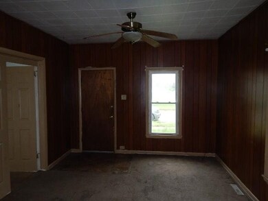 1518 12th Ave SE, Cedar Rapids, IA 52401 - photo 3