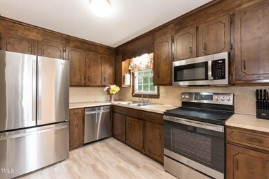 Kitchen 01