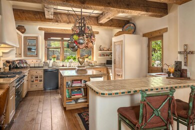 Home & Garden Kitchen