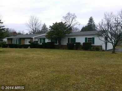 10758 Winchester Ave, Bunker Hill, WV 25413 - photo 6