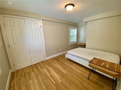 16 Brinley St unit 7, Newport, RI 02840 - photo 5