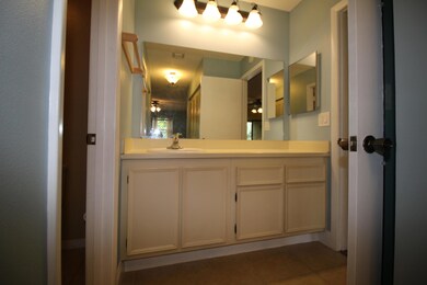 5975 Forest Hill Blvd unit 203, West Palm Beach, FL 33415 - photo 5