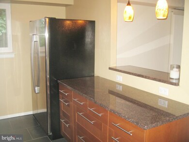 11410 Cherry Hill Rd unit MB-302, Silver Spring, MD 20904 - photo 3