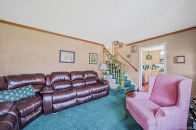 45 Huron St, Port Jefferson Station, NY 11776 - photo 3