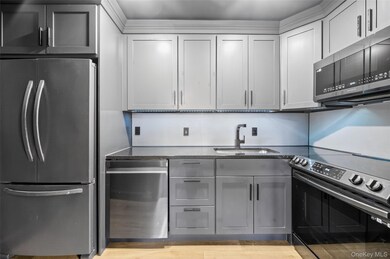 4 White Gate Rd unit K, Wappingers Falls, NY 12590 - photo 5