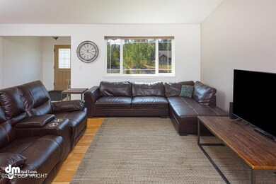 07-Living Room_DMD_7133