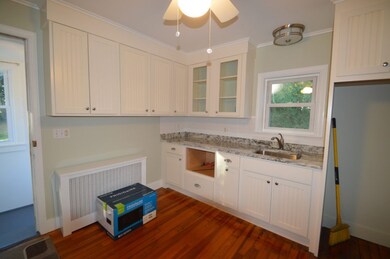 412 Mitchells Ln, Middletown, RI 02842 - photo 7