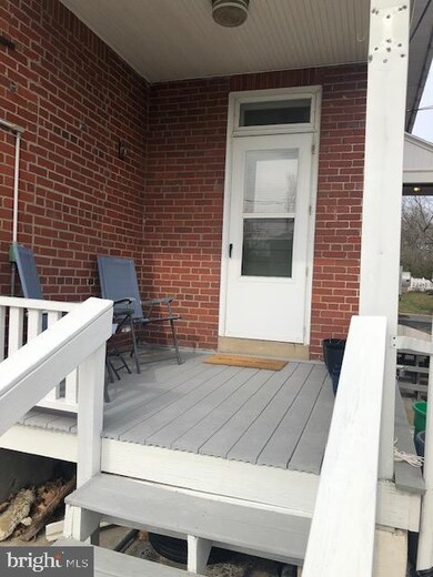 224 N Waverly St, Reading, PA 19607 - photo 3