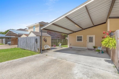 1500 Lacadie Dr unit G, Lake Charles, LA 70605 - photo 3