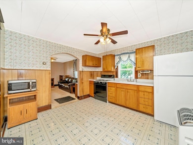 7 W B St, Brunswick, MD 21716 - photo 7