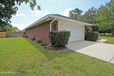 7976 Malta Ct, Jacksonville, FL 32244 - photo 2