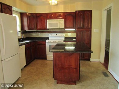 13332 Nickleson Dr, Woodbridge, VA 22193 - photo 4