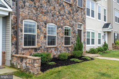 20498 Zolabeane Square, Sterling, VA 20165 - photo 2