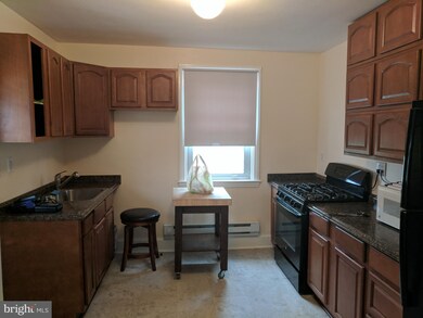 1253 Circle Dr, Halethorpe, MD 21227 - photo 5