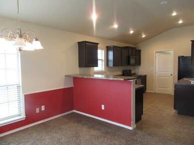 9112 Holiday Dr, Odessa, TX 79765 - photo 7