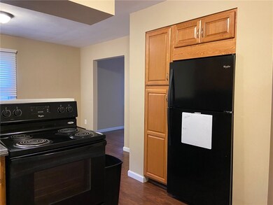 2321 Midland Dr, Erie, PA 16506 - photo 3