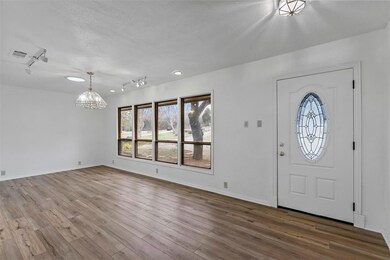 11996 Younger Ct, Azle, TX 76020 - photo 6