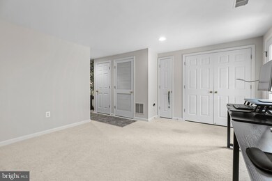 45609 Grand Central Square, Sterling, VA 20166 - photo 6