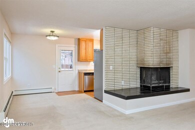 40-Living Room-ELKO4460