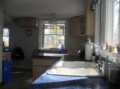 94 Woolworth St, Longmeadow, MA 01106 - photo 5