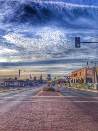 Cobblestone Downtown