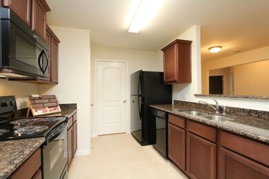 32588 Decker Creek Dr, Pinehurst, TX 77362 - photo 6