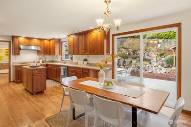 10519 Alan a Dale Place, Edmonds, WA 98020 - photo 7