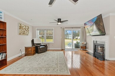 228 Laurelwood Dr unit C, Hopedale, MA 01747 - photo 3