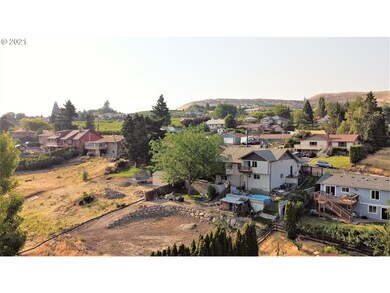 2617 E 10th St, the Dalles, OR 97058 - photo 4