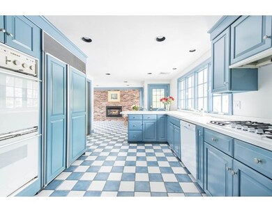 28 Bradyll Rd, Weston, MA 02493 - photo 3